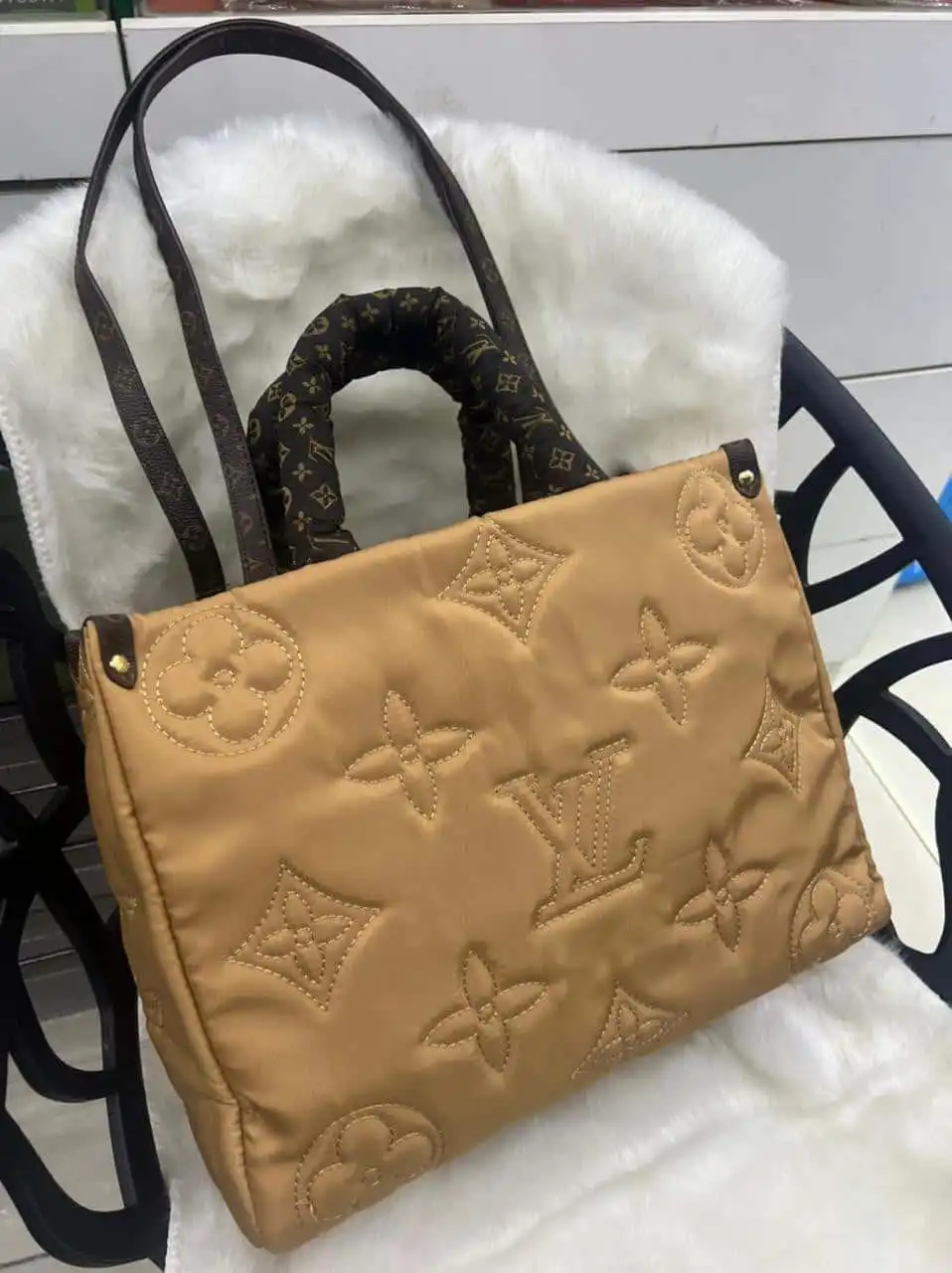 Louis Vuitton Tote