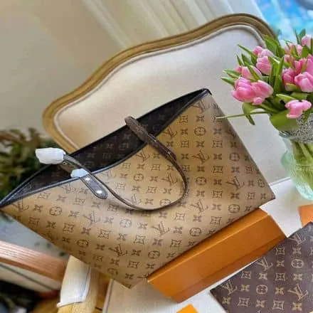 LOUIS VUITTON Neverfull GM Monogram Canvas